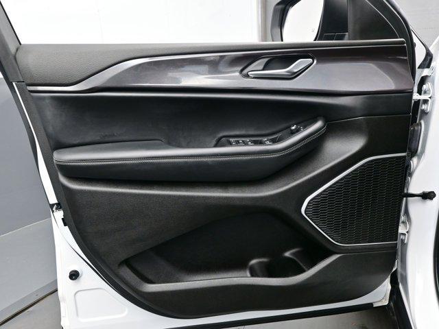 used 2022 Jeep Grand Cherokee L car, priced at $28,590