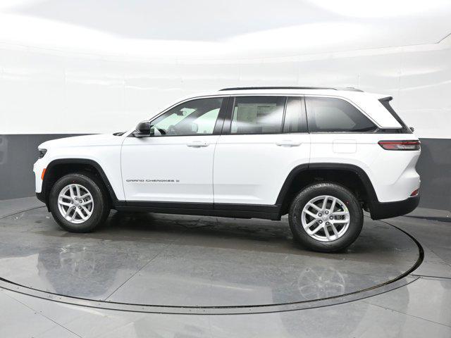 new 2025 Jeep Grand Cherokee car, priced at $44,175
