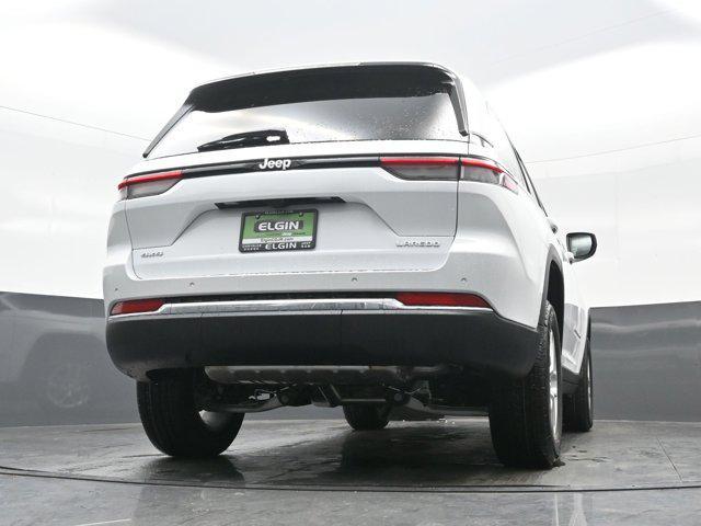 new 2025 Jeep Grand Cherokee car, priced at $44,175