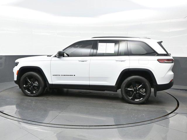 used 2023 Jeep Grand Cherokee car, priced at $28,490