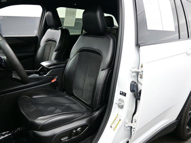 used 2023 Jeep Grand Cherokee car, priced at $28,490