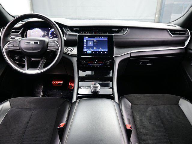 used 2023 Jeep Grand Cherokee car, priced at $28,490