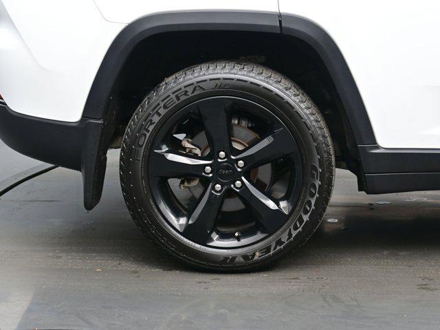 used 2023 Jeep Grand Cherokee car, priced at $28,490