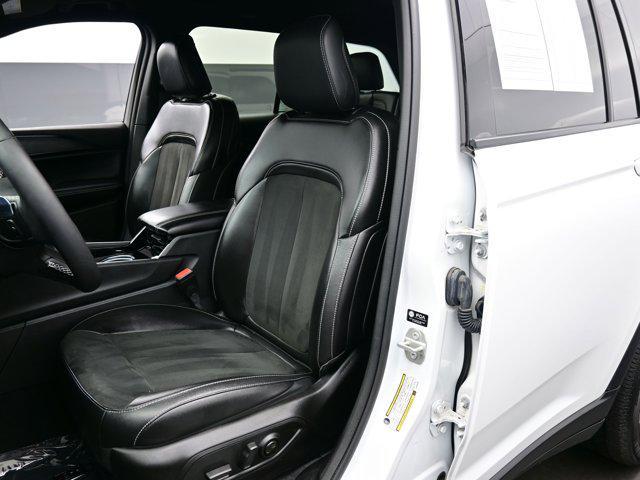 used 2023 Jeep Grand Cherokee car, priced at $29,990