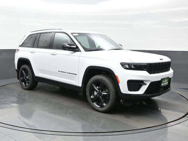 new 2025 Jeep Grand Cherokee car, priced at $39,189