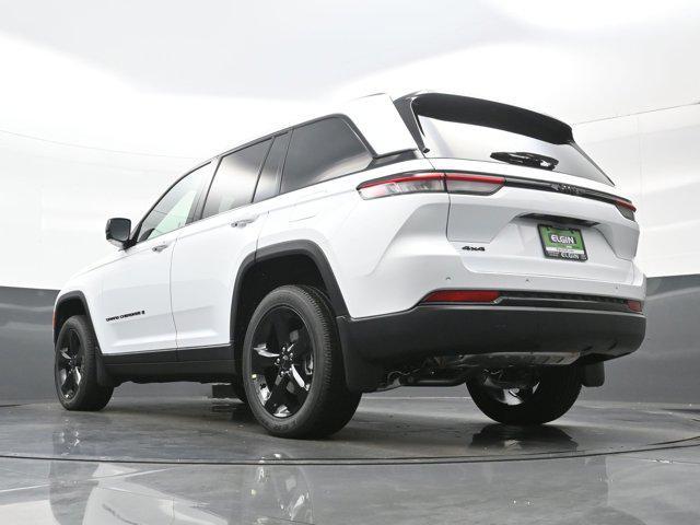 new 2025 Jeep Grand Cherokee car, priced at $39,189