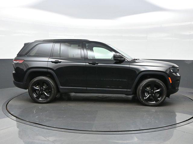 used 2024 Jeep Grand Cherokee car, priced at $32,990