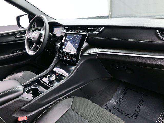 used 2024 Jeep Grand Cherokee car, priced at $32,990