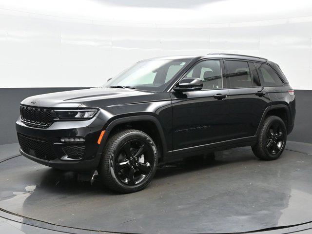 new 2025 Jeep Grand Cherokee car, priced at $46,605