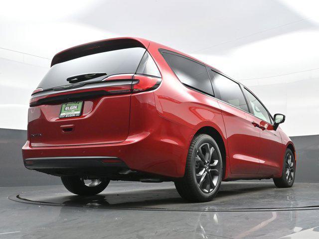 new 2026 Chrysler Pacifica car, priced at $37,685