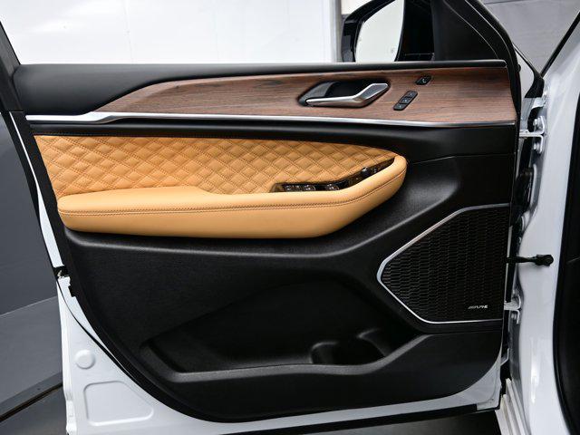used 2024 Jeep Grand Cherokee L car, priced at $55,590