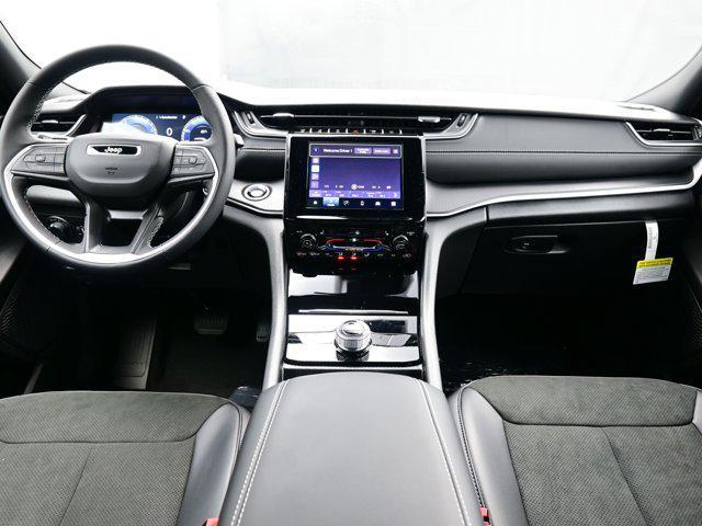 new 2025 Jeep Grand Cherokee L car, priced at $38,176