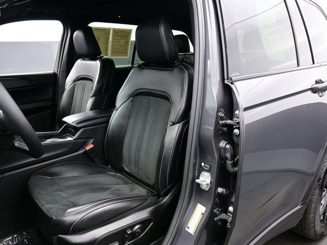 used 2024 Jeep Grand Cherokee car, priced at $33,990