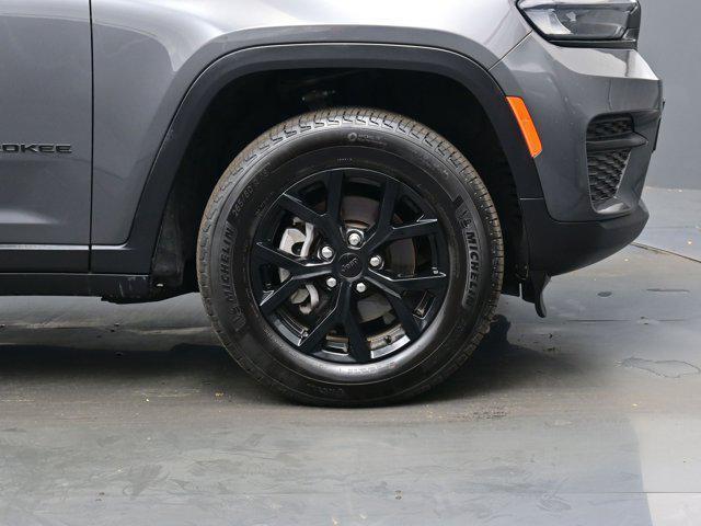 used 2024 Jeep Grand Cherokee car, priced at $33,990