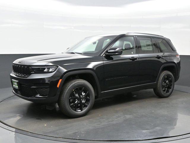 new 2025 Jeep Grand Cherokee car, priced at $41,641