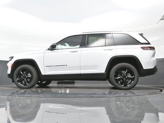 new 2025 Jeep Grand Cherokee car, priced at $42,336