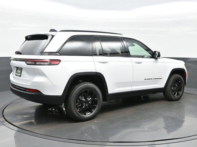 new 2025 Jeep Grand Cherokee car, priced at $38,731