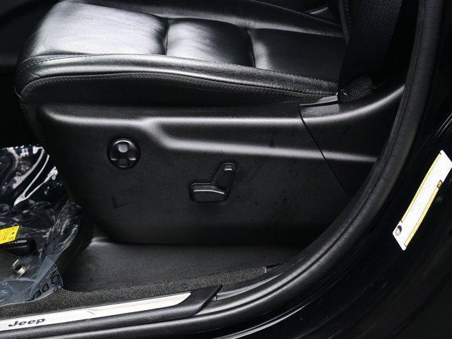 used 2022 Jeep Grand Cherokee car, priced at $23,990