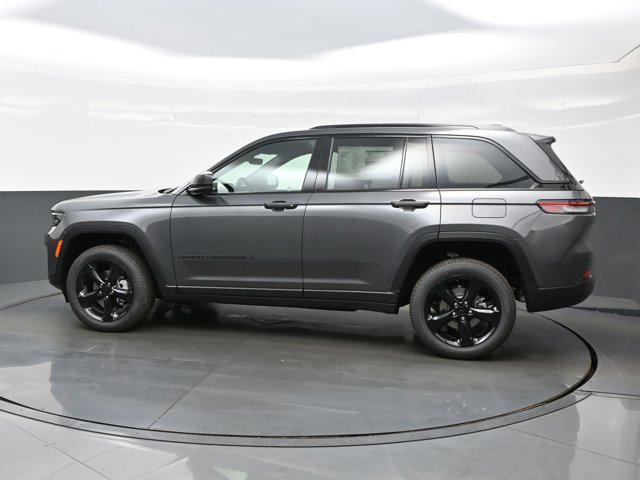 new 2025 Jeep Grand Cherokee car, priced at $43,841