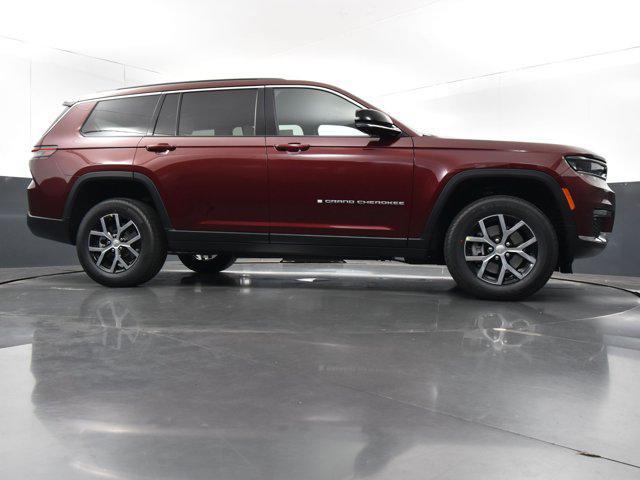 new 2024 Jeep Grand Cherokee L car, priced at $42,804