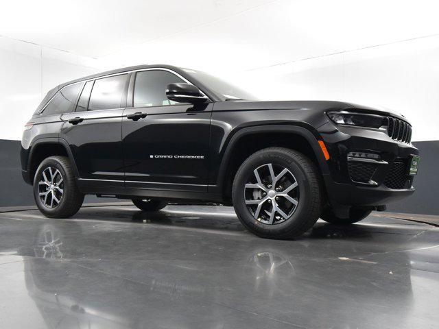 new 2024 Jeep Grand Cherokee car, priced at $42,254