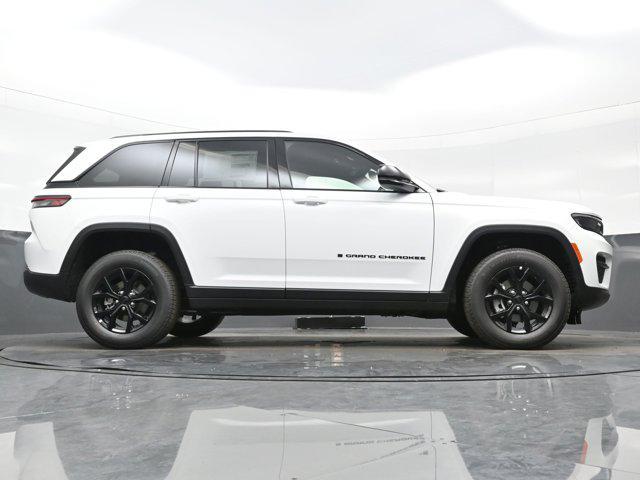 new 2025 Jeep Grand Cherokee car, priced at $36,569