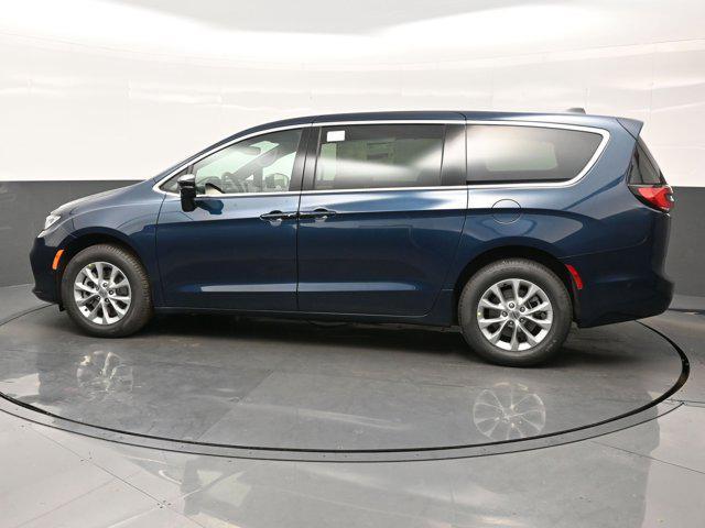 new 2025 Chrysler Pacifica car, priced at $46,619