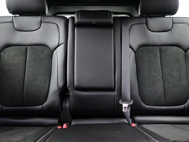 new 2025 Jeep Grand Cherokee car, priced at $40,051