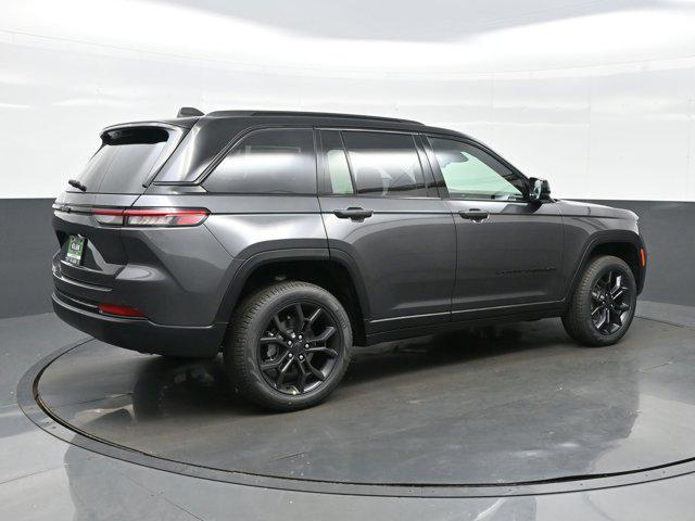 new 2025 Jeep Grand Cherokee car, priced at $45,636