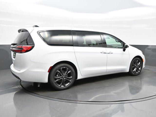 new 2026 Chrysler Pacifica car, priced at $48,055