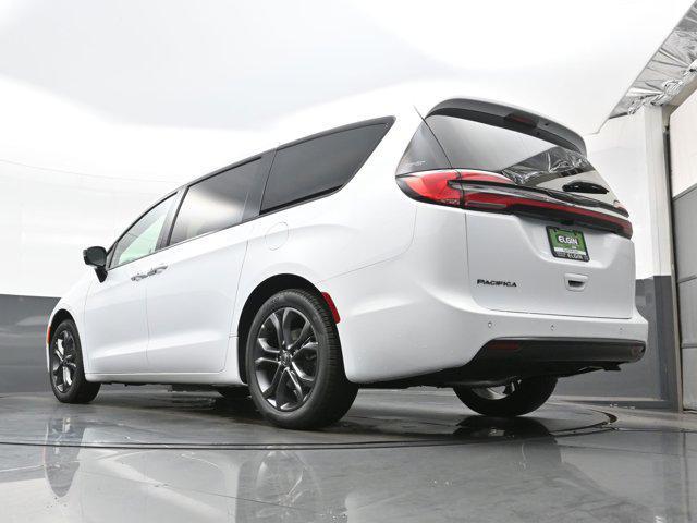 new 2026 Chrysler Pacifica car, priced at $48,055