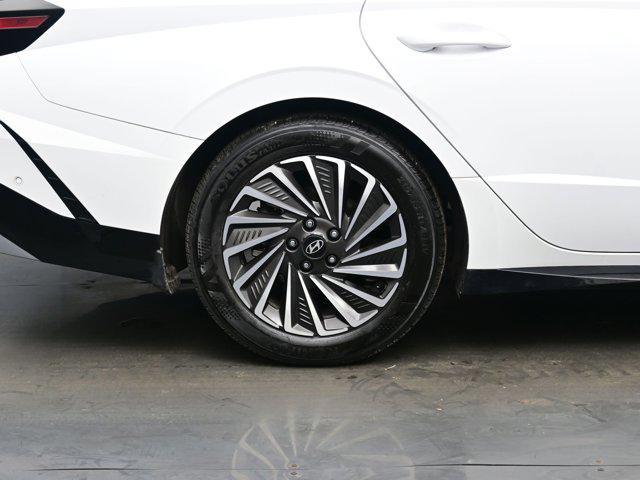 used 2024 Hyundai Sonata Hybrid car, priced at $31,990