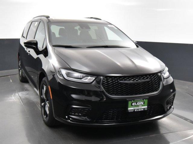 new 2024 Chrysler Pacifica car, priced at $48,474