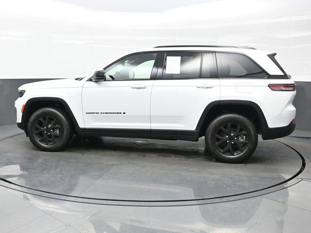 used 2024 Jeep Grand Cherokee car, priced at $36,990