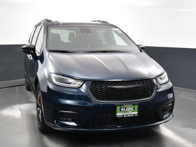 new 2024 Chrysler Pacifica car, priced at $46,409