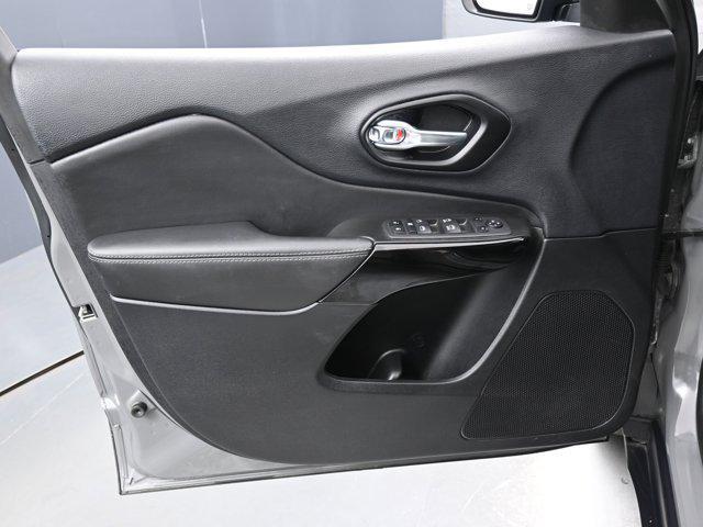 used 2023 Jeep Cherokee car, priced at $23,990