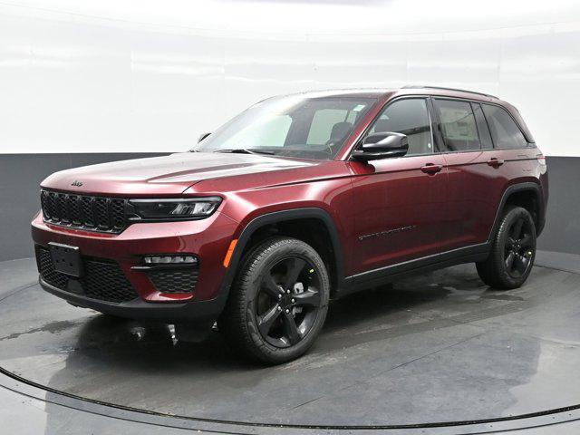 new 2025 Jeep Grand Cherokee car, priced at $42,004