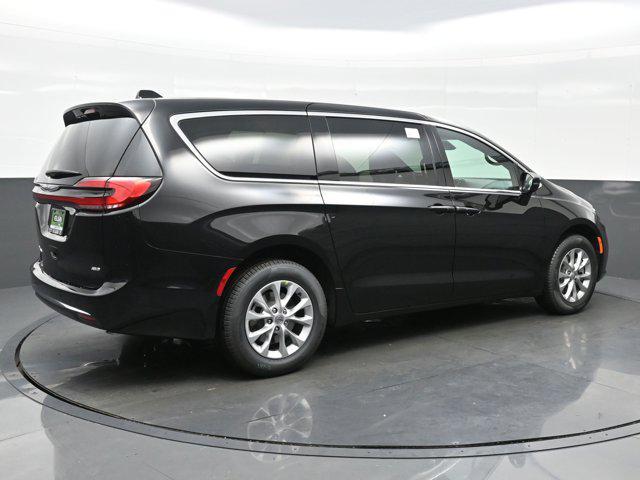 new 2025 Chrysler Pacifica car, priced at $45,021