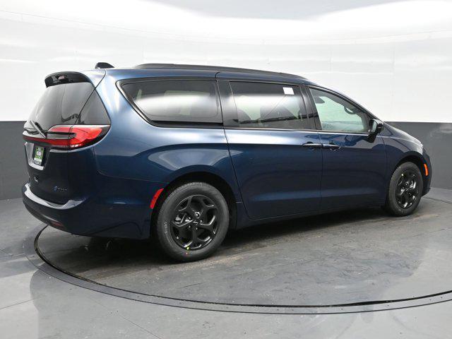 new 2025 Chrysler Pacifica Hybrid car, priced at $50,612