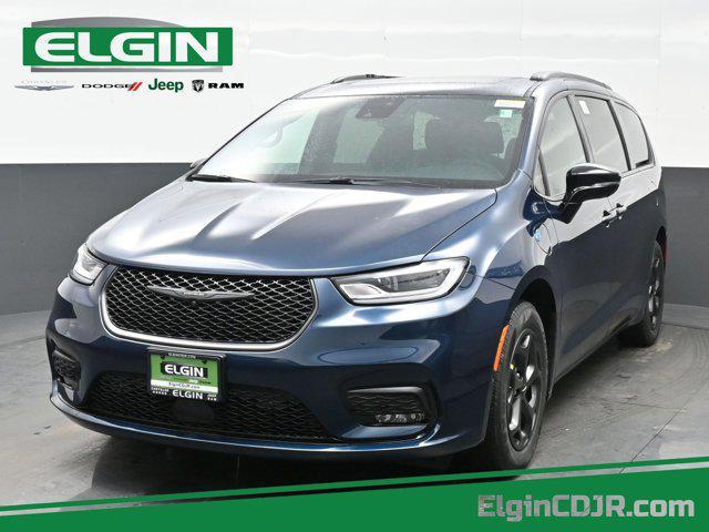 new 2025 Chrysler Pacifica Hybrid car, priced at $50,612