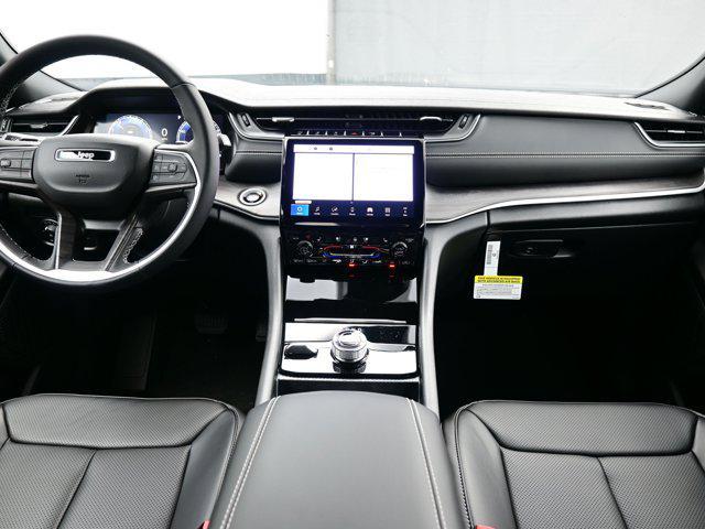 new 2025 Jeep Grand Cherokee car, priced at $47,199