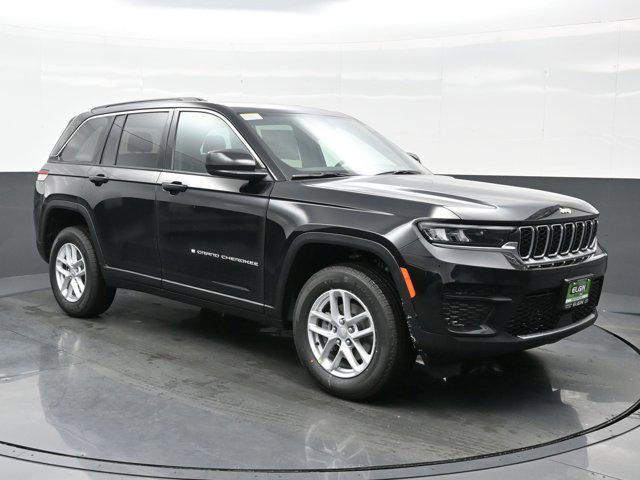 new 2025 Jeep Grand Cherokee car, priced at $36,890