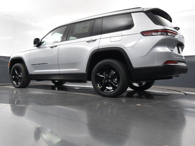 new 2024 Jeep Grand Cherokee L car, priced at $40,812