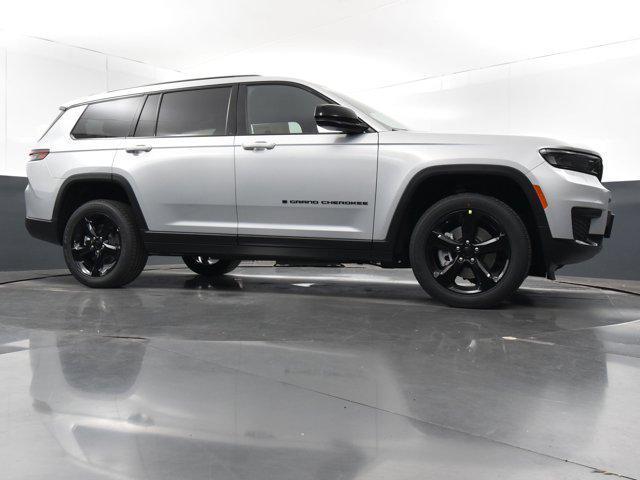 new 2024 Jeep Grand Cherokee L car, priced at $40,812