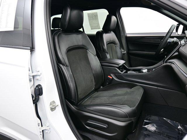 used 2023 Jeep Grand Cherokee car, priced at $34,990