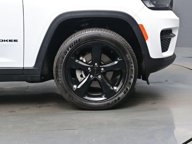used 2023 Jeep Grand Cherokee car, priced at $34,990