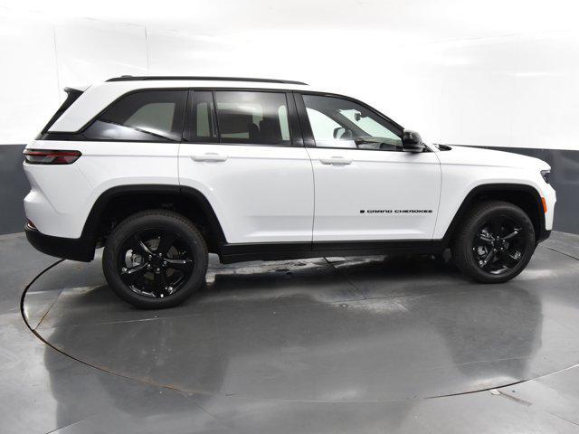 new 2025 Jeep Grand Cherokee car, priced at $46,731