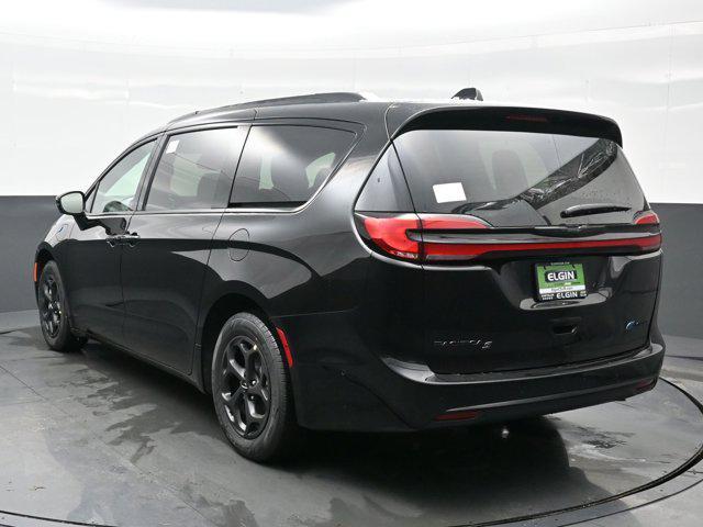 new 2025 Chrysler Pacifica Hybrid car, priced at $50,166