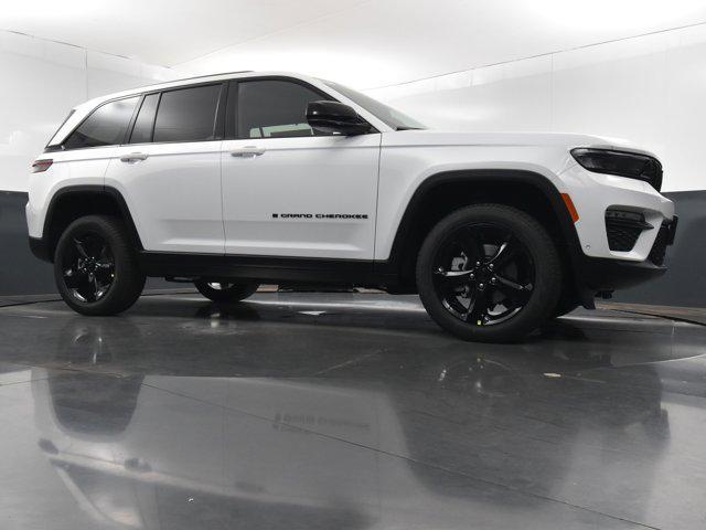 new 2024 Jeep Grand Cherokee car, priced at $44,804