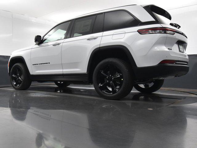 new 2024 Jeep Grand Cherokee car, priced at $44,804